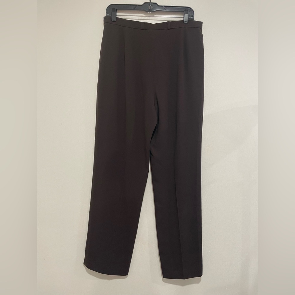 Classic women’s brown trousers size 12 (UK 16) EUC 
No pockets/thin belt loops